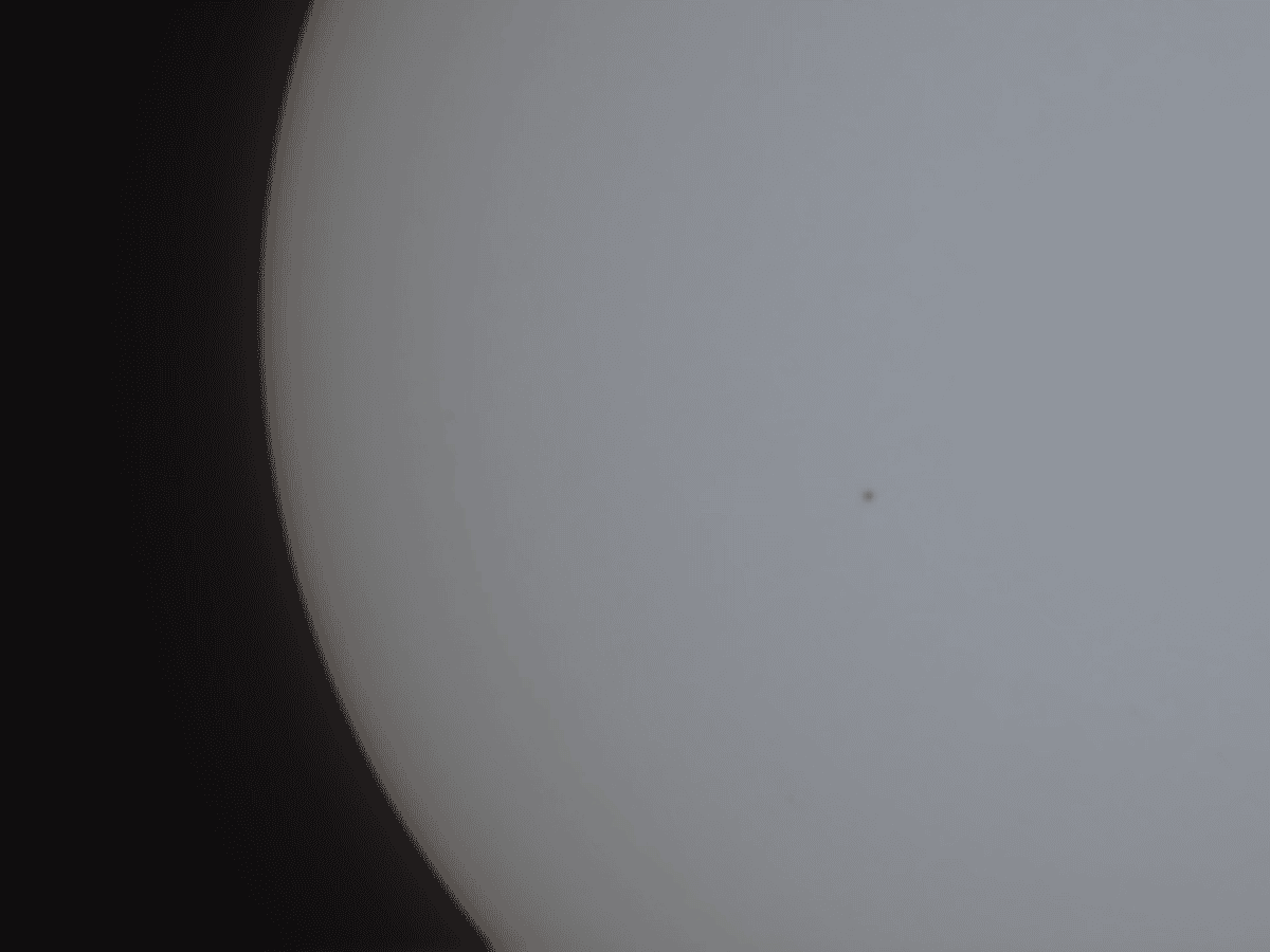 En la UTN fotografiaron el paso de Mercurio ante el Sol y el resultado es asombroso
