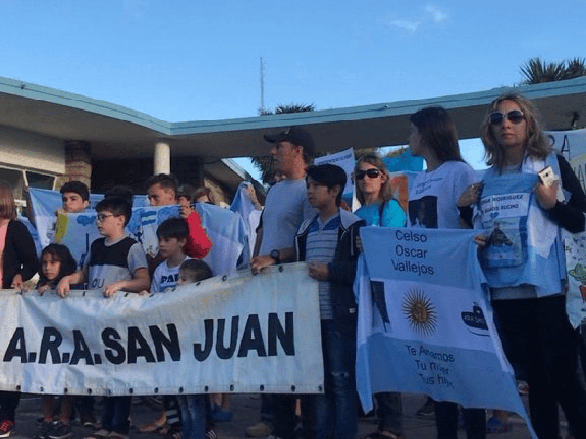 Gobierno otorgó becas a hijos de tripulantes del ARA San Juan