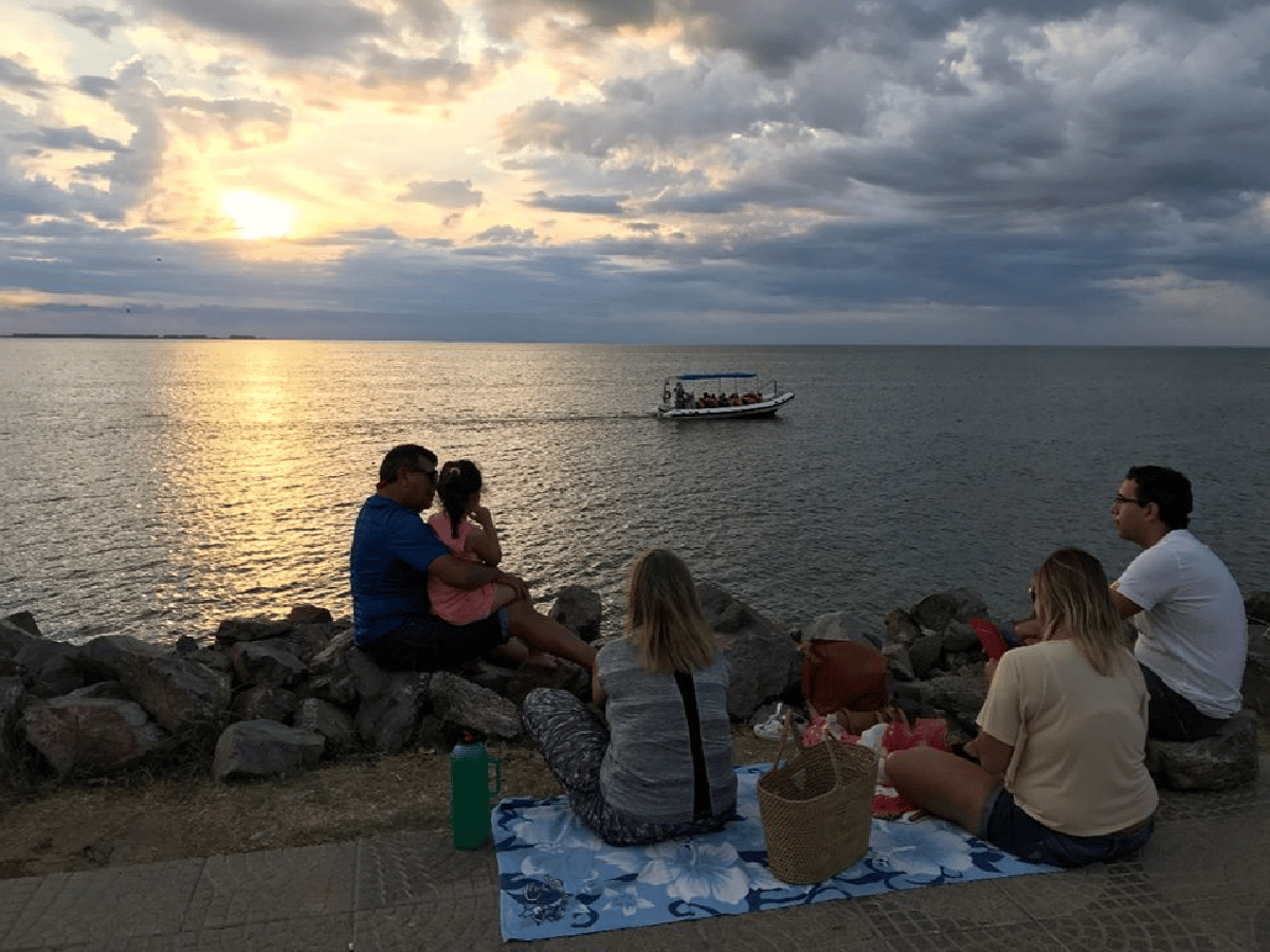 La propuesta de verano de Mar Chiquita, la cuarta laguna salada más grande del mundo