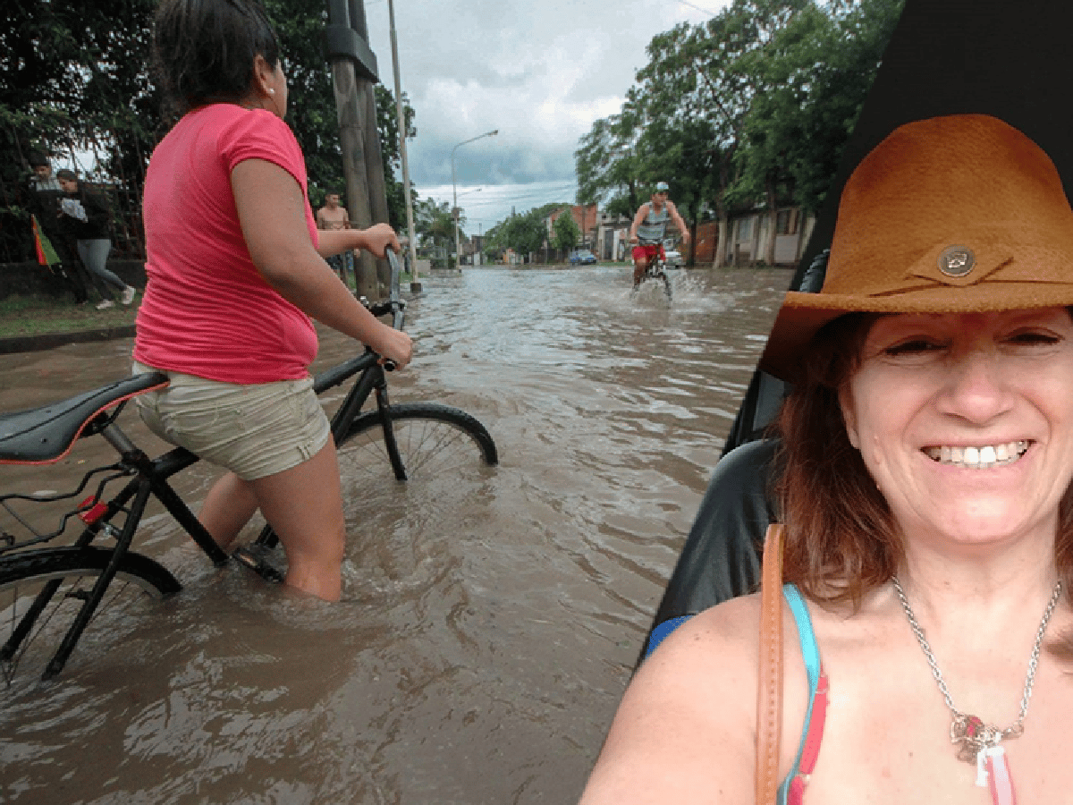 Ana es correntina y quiere ayudar a su pueblo a volver a empezar tras el drama de la inundación  