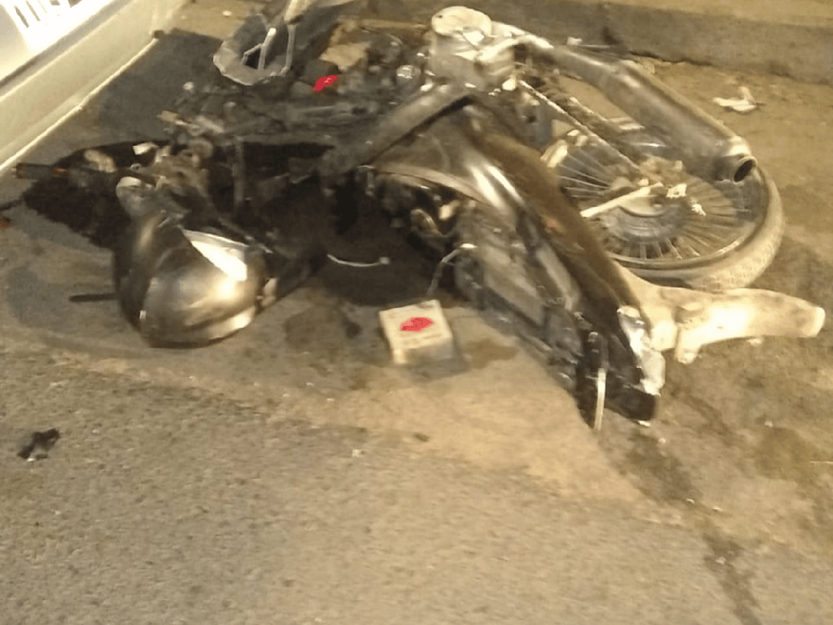 Un joven murió al chocar con su moto en La Falda 