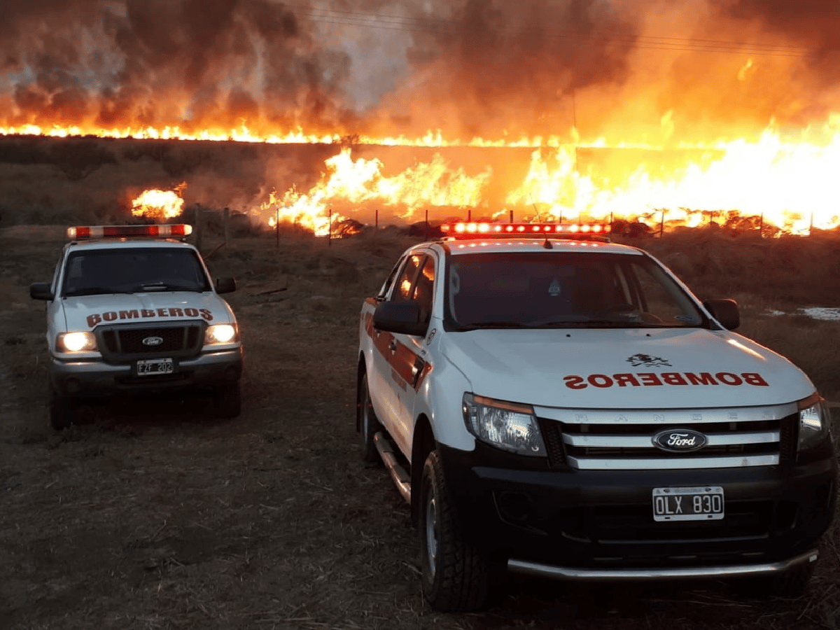 Importante erogación tuvo Bomberos para extinguir un incendio en la zona rural