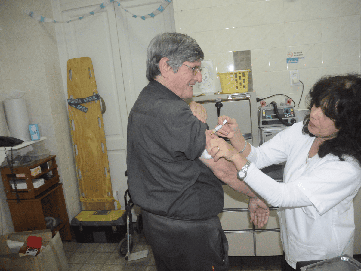 Exitoso sábado de vacunación en la Asistencia Pública  