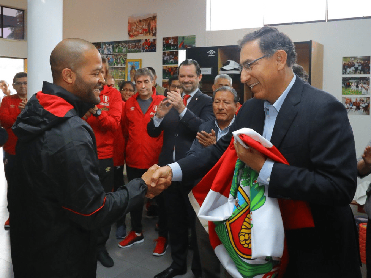 El presidente de  Perú despidió a la  selección de Gareca