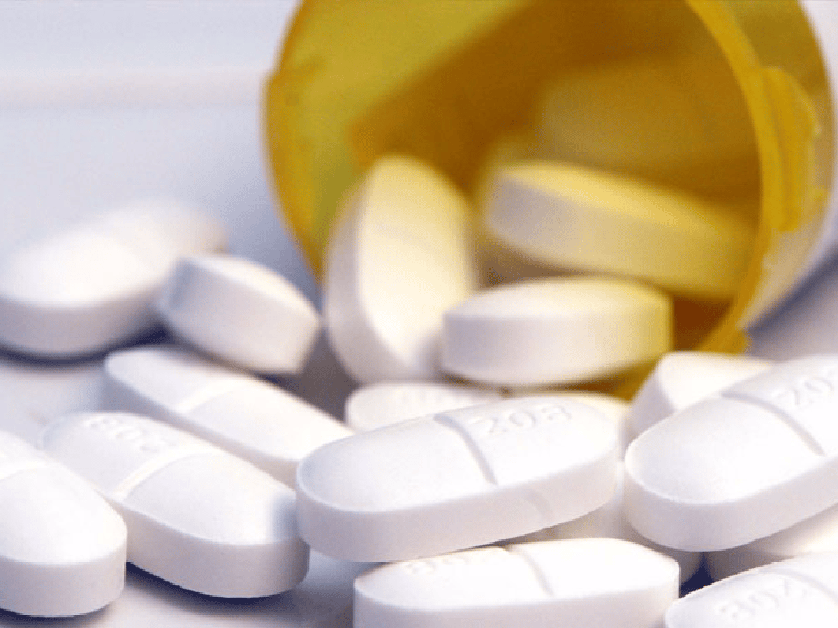 Estudian en Córdoba un nuevo uso  del ibuprofeno como antimicrobiano