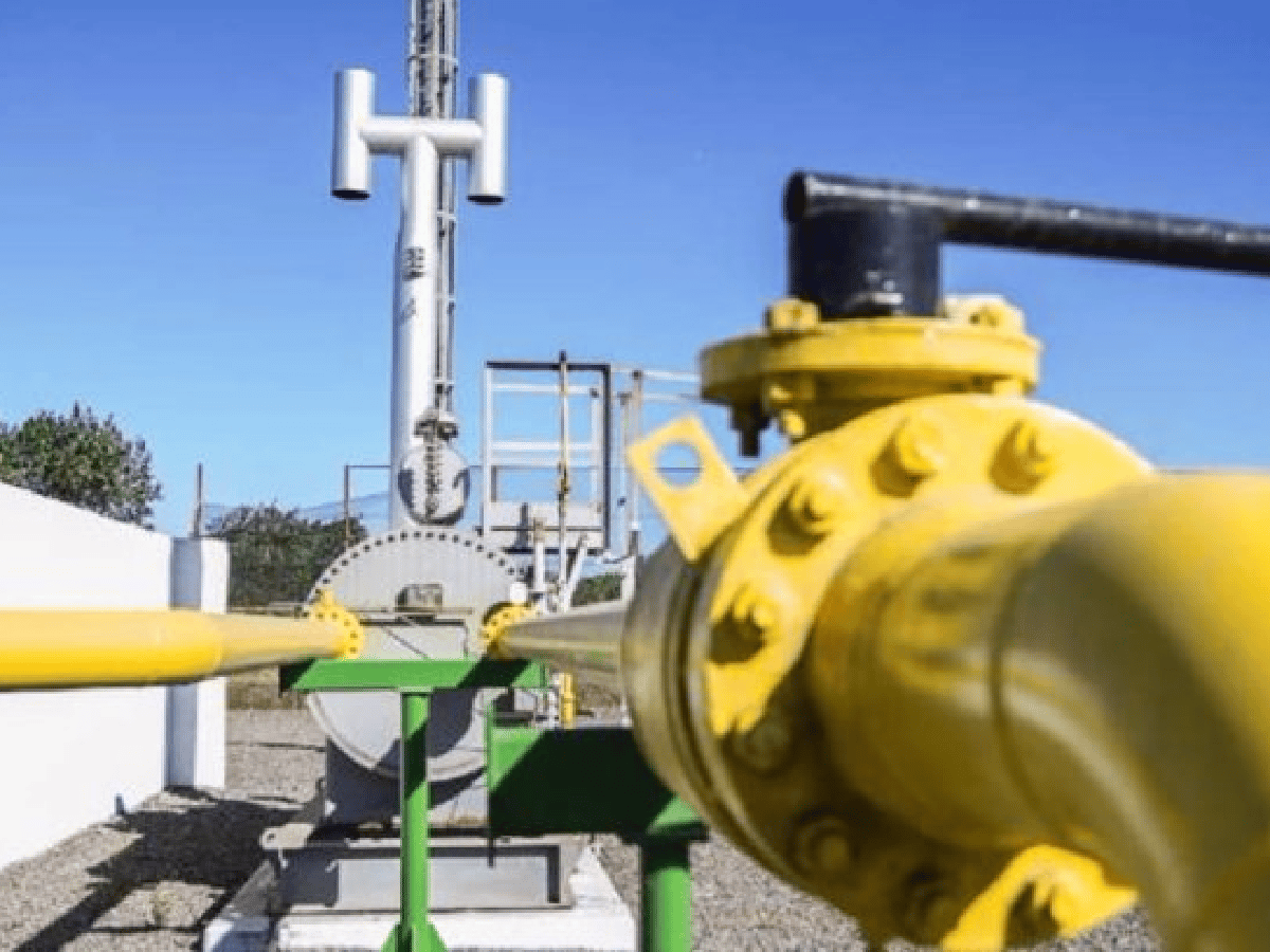Autorizan a YPF a exportar gas a Chile desde la cuenca austral 