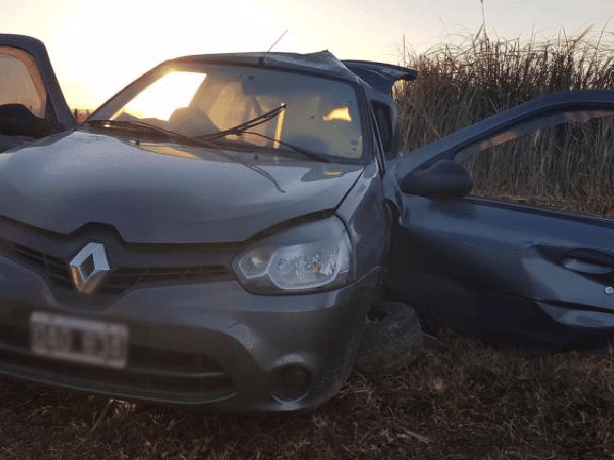 Autovía de Alta Gracia: murió mujer al chocar contra poste y su bebé está grave