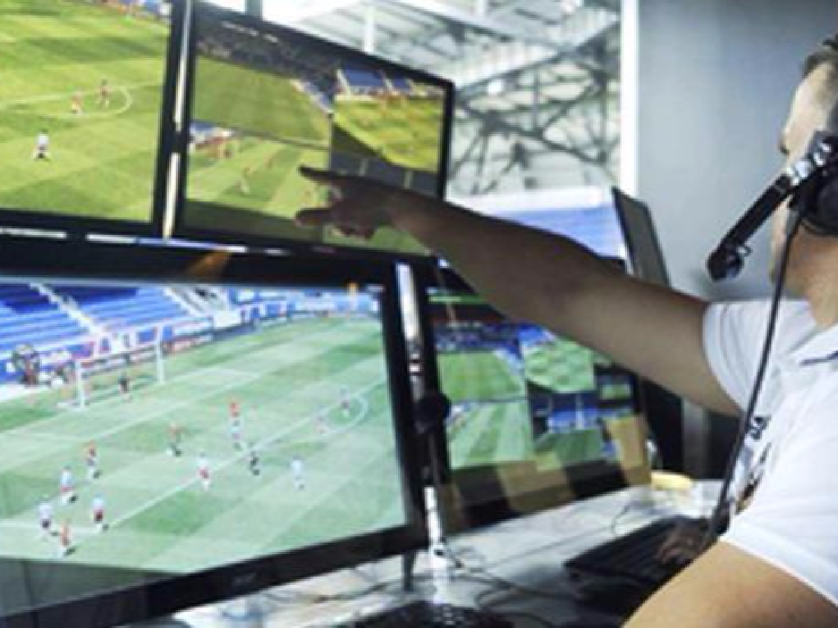 La Conmebol licita videoarbitraje para las semifinales y la final de la Copa Libertadores 