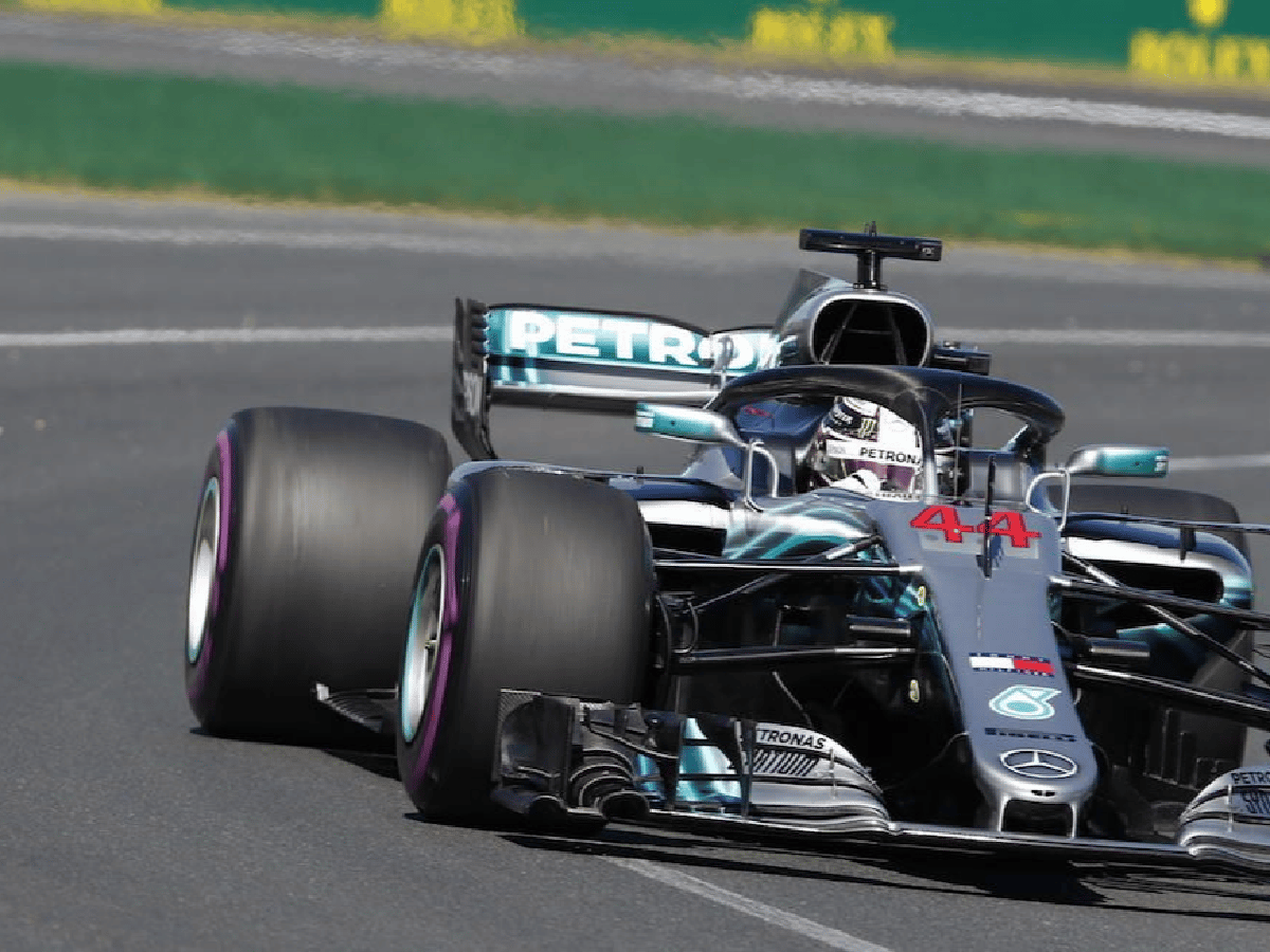 Hamilton hizo pole en Australia