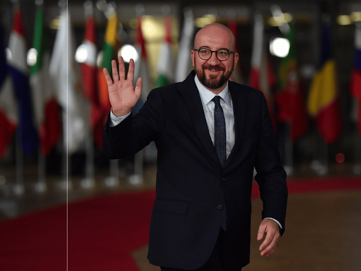 Sin apoyo en políticas migratorias, renunció el primer ministro belga 