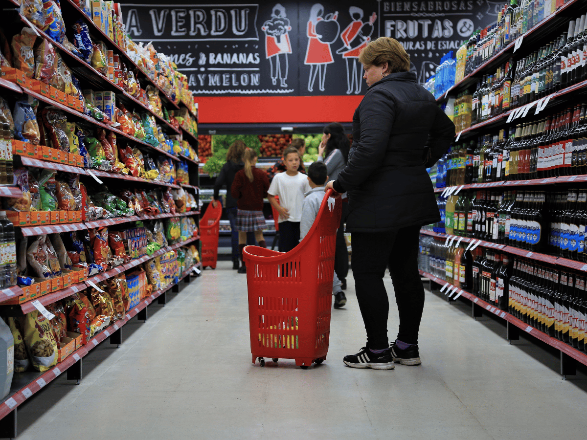 Los precios de la canasta de alimentos subieron casi 26% en el primer semestre