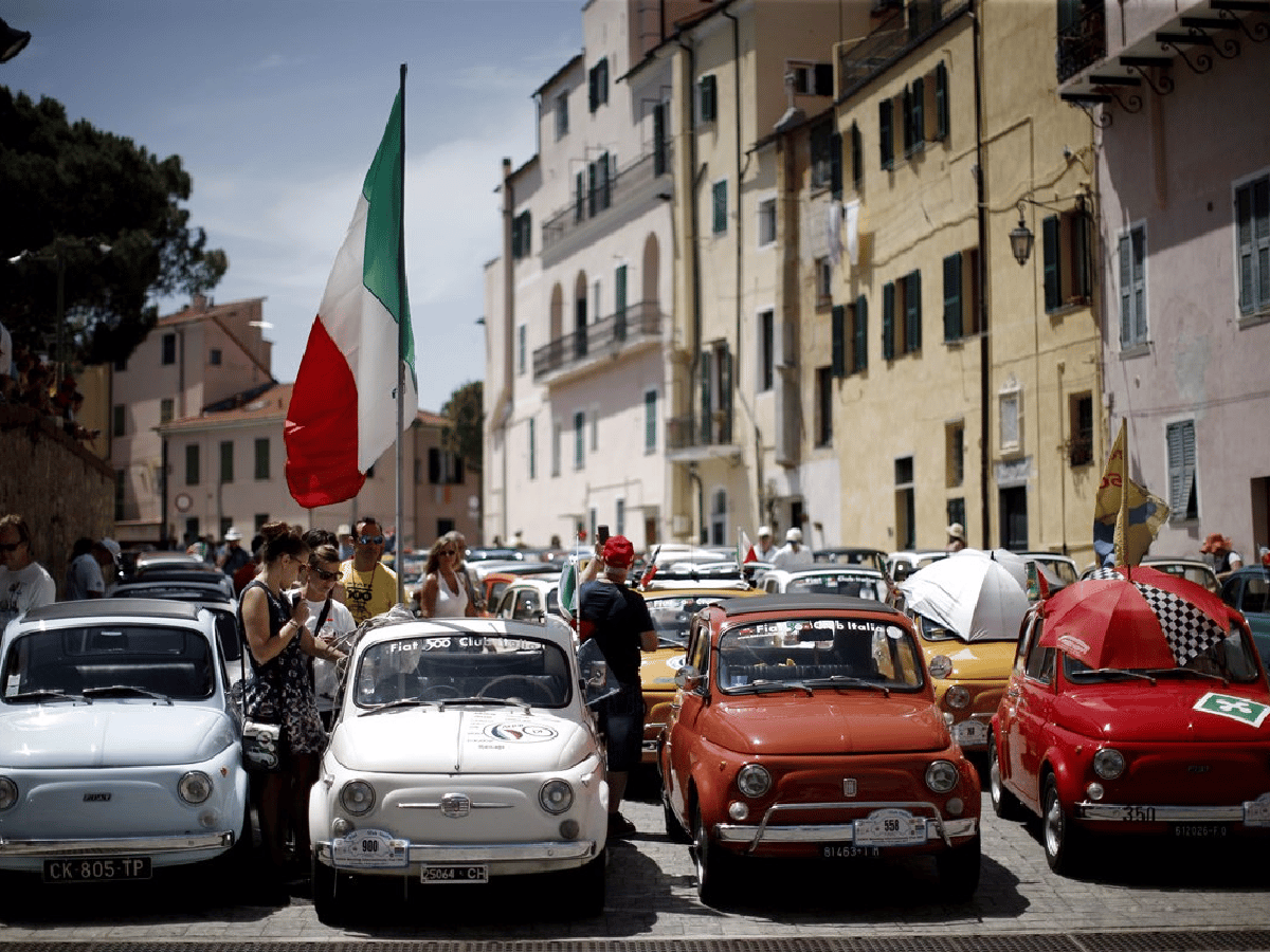 Más de 1.200 Fiat 500 reunidos para los 60 años de un icono 