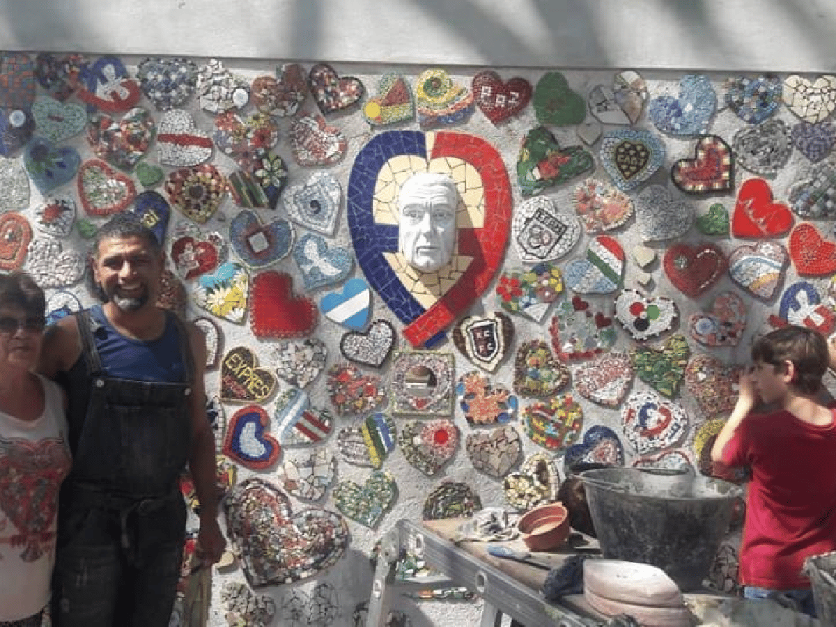 El corazón de René Favaloro late en un mural de Morteros