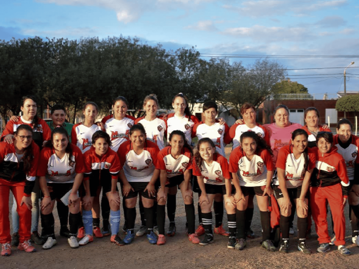 El fútbol femenino de Arroyito en lo más alto