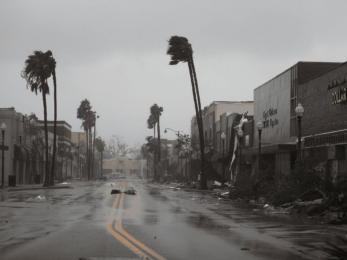 Huracán Michael deja una escena de guerra en noroeste de Florida