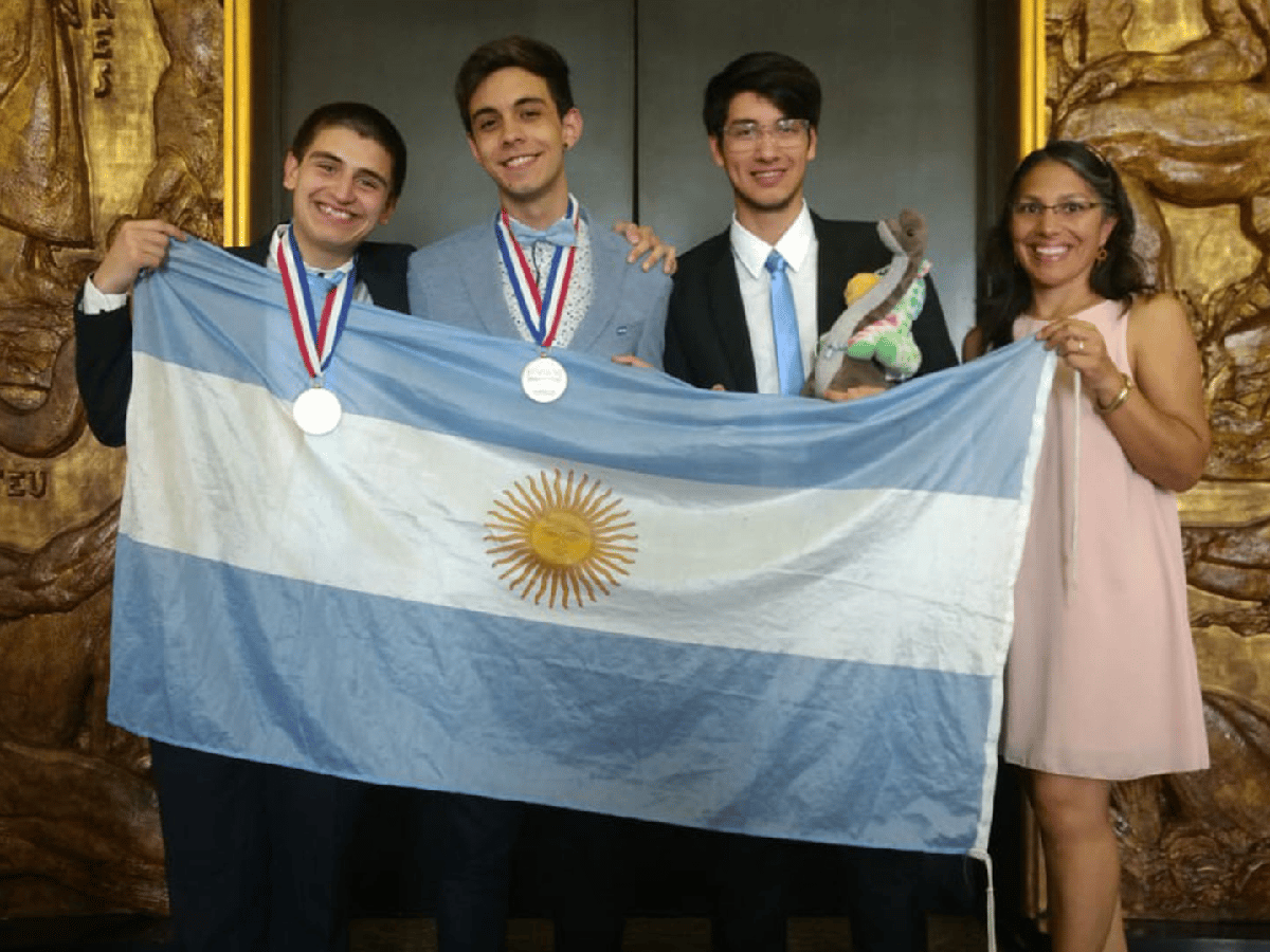 Un estudiante argentino ganó la medalla de oro en las Olimpiadas de Química
