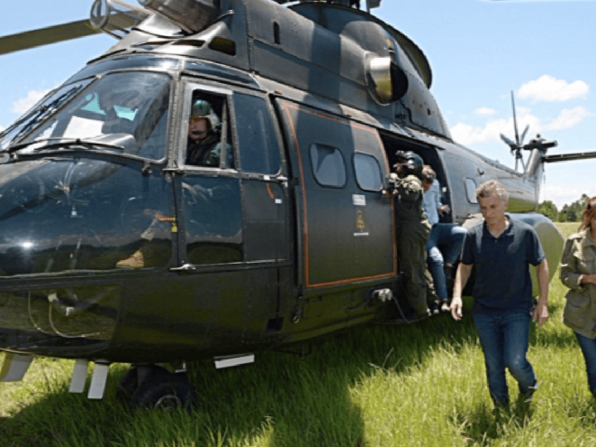 El helicóptero que trasladaba a Macri aterrizó de emergencia