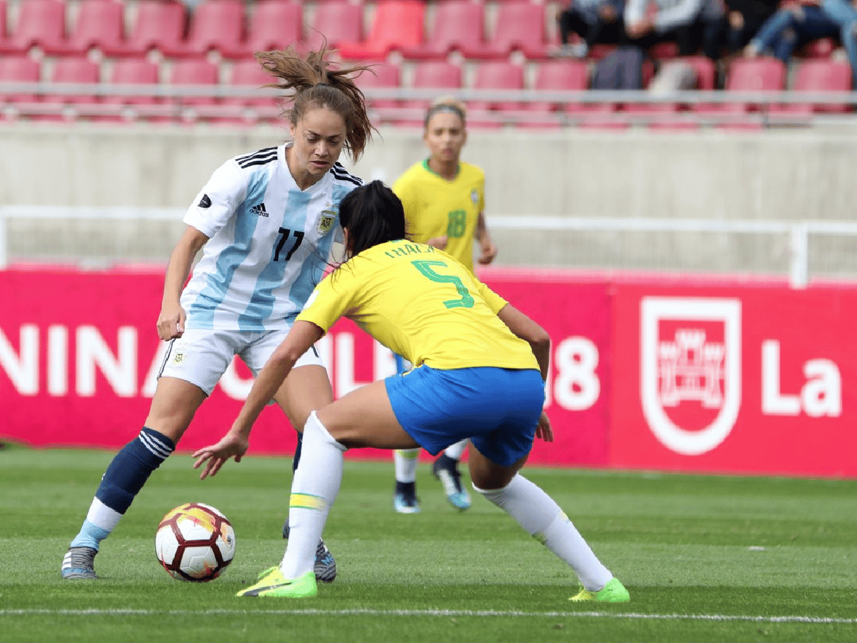 Argentina será sede del primer simposio internacional de fútbol femenino 