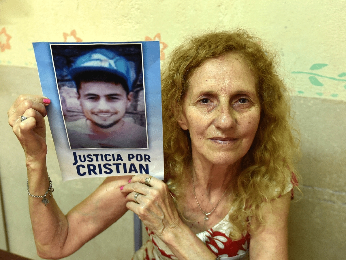 Marchan para pedir justicia por el asesinato de Cristian Robledo