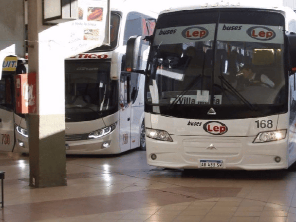 Buses Lep reincorpora  a 29 choferes: los de nuestra ciudad esperan   