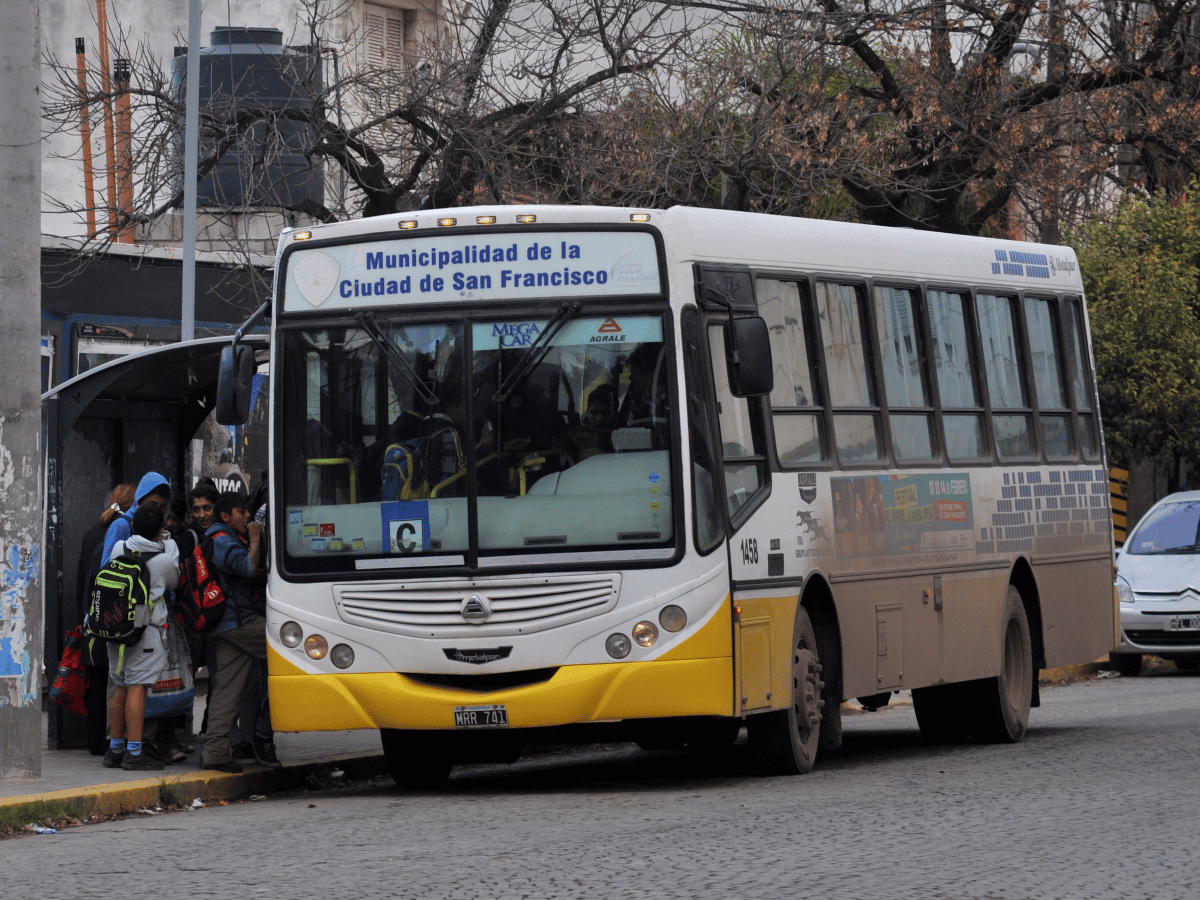 Conformes con el servicio,  renovarán contrato a  Autobuses Santa Fe SRL