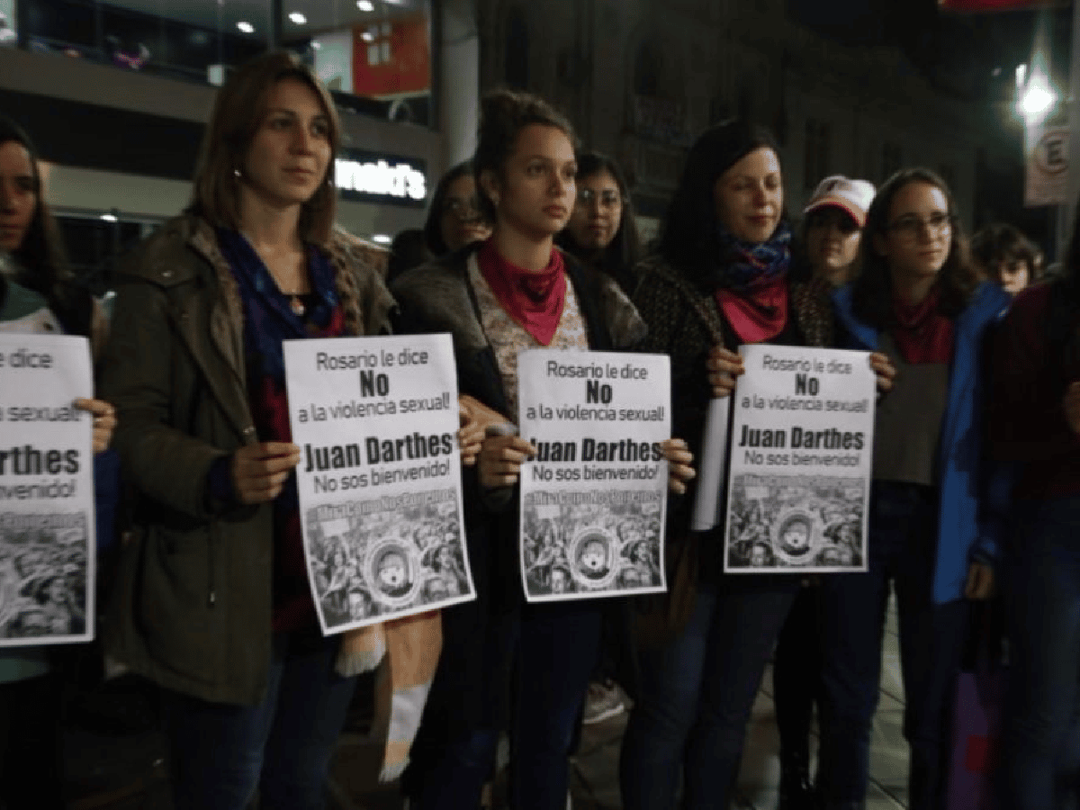 Mujeres repudiaron la presencia de Juan Darthés en Rosario