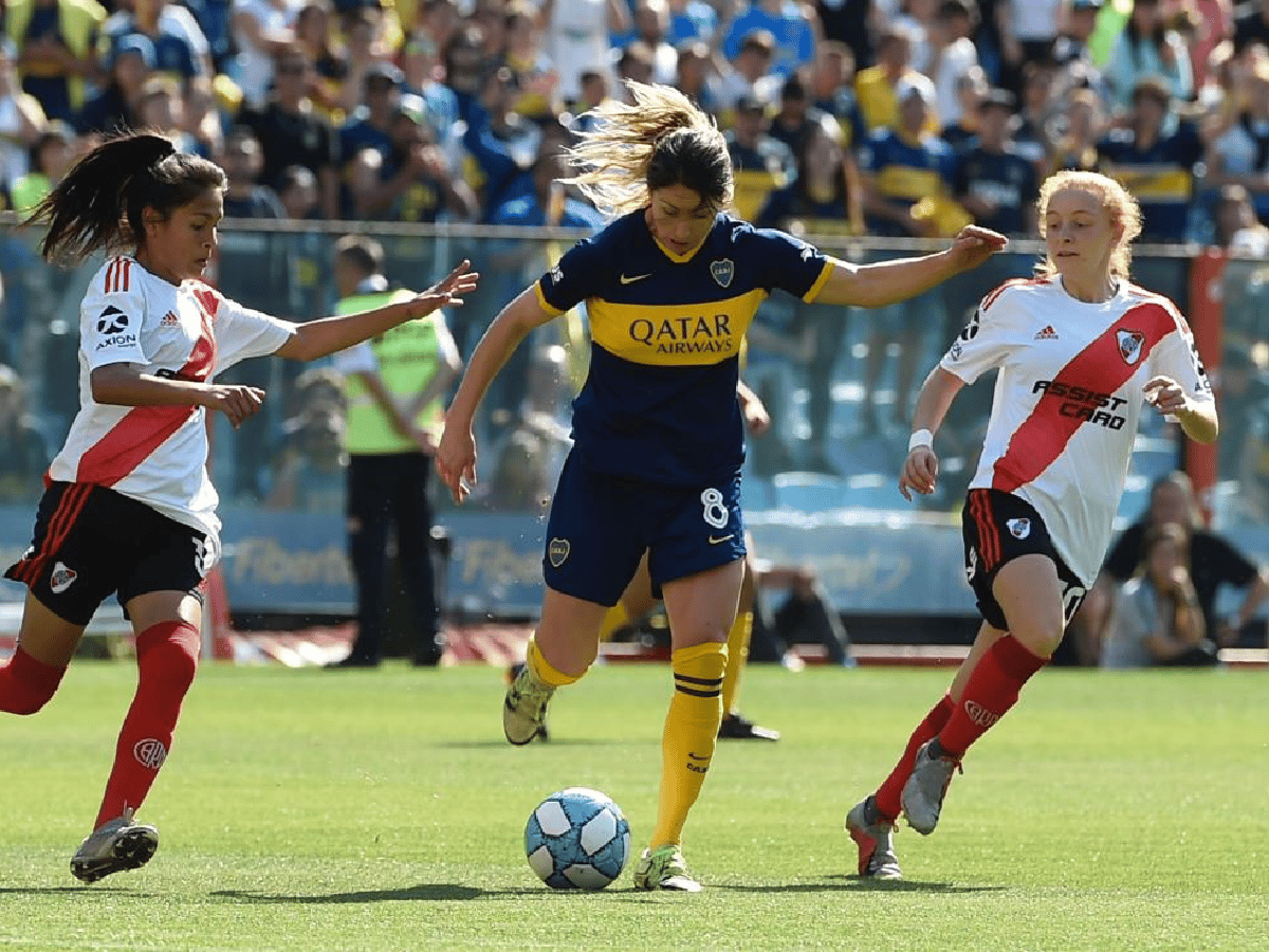 Boca bailó a River en el primer superclásico femenino profesional 