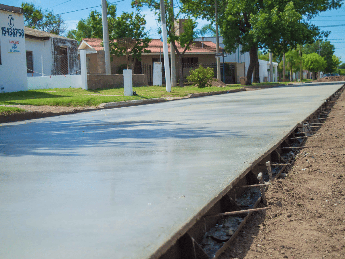Las Varillas: Chiocarello supervisó obras de pavimento