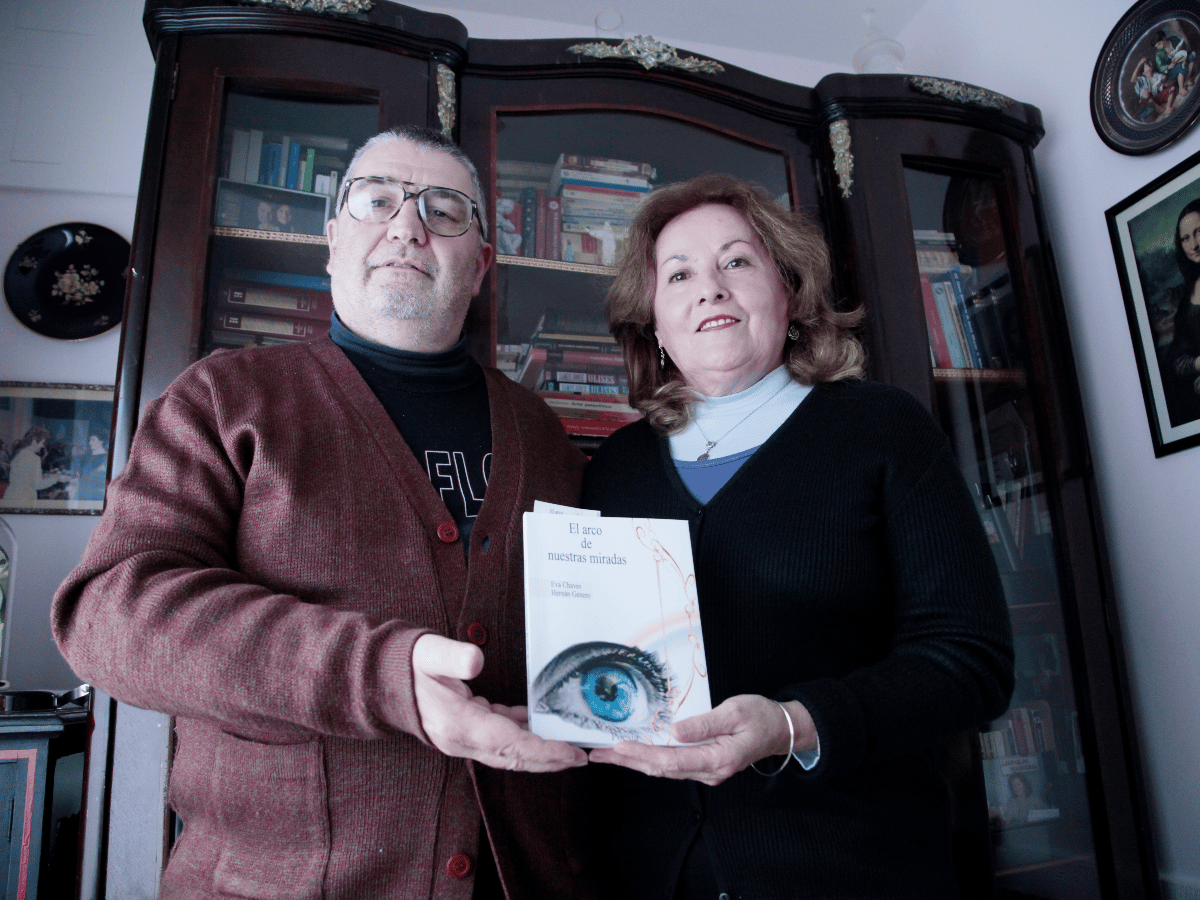 Eva Chaves y Hernán Genero presentan su poemario:   “El arco de nuestras miradas” 
