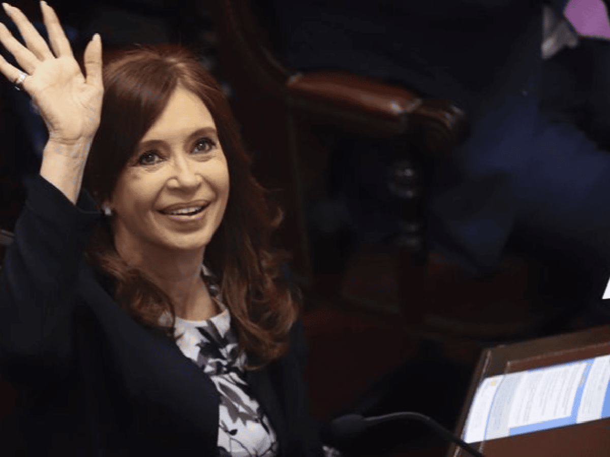 Cristina Kirchner presentó proyecto para prohibir cuentas off shore de funcionarios