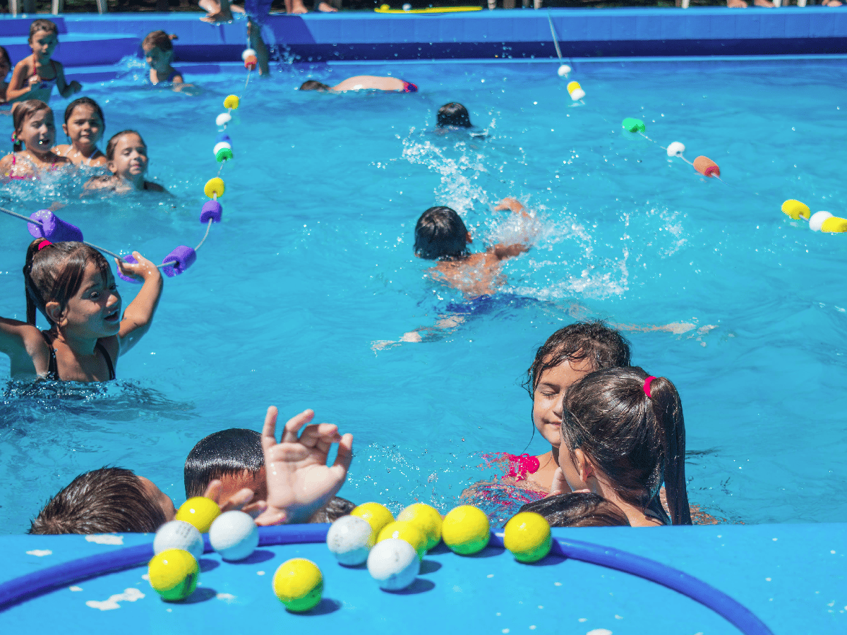 Las Varillas: más de 300 niños disfrutan del verano en la escuela municipal     