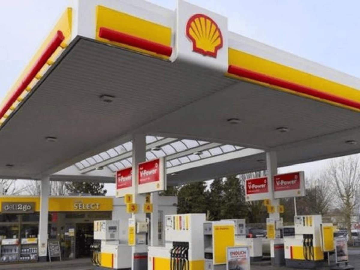 Axion y Shell aumentaron 2,50% las naftas y 1,80% el gasoil