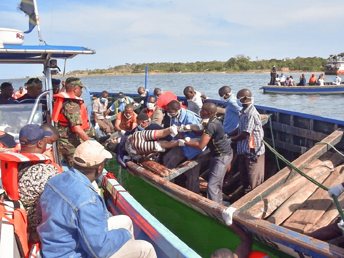 Más de 100 muertos en un naufragio en el lago victoria en Tanzania