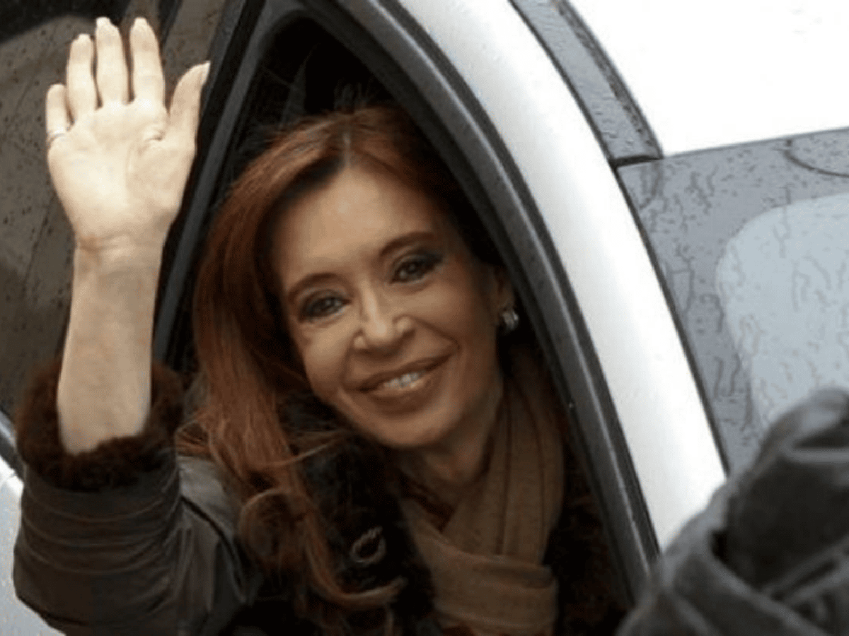 Cristina Kirchner se presentará a declarar ante el juez Bonadio por la causa de los cuadernos