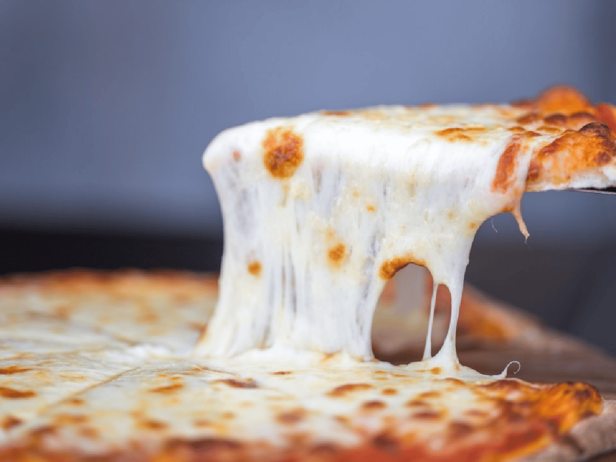 En el último año, la pizza aumentó menos que la inflación 