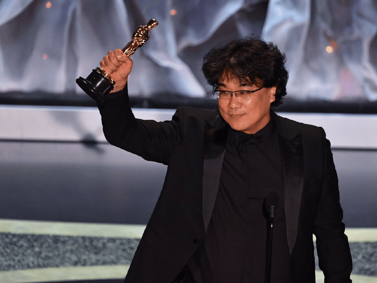 El filme coreano "Parasite" hizo historia en la noche de los Oscar