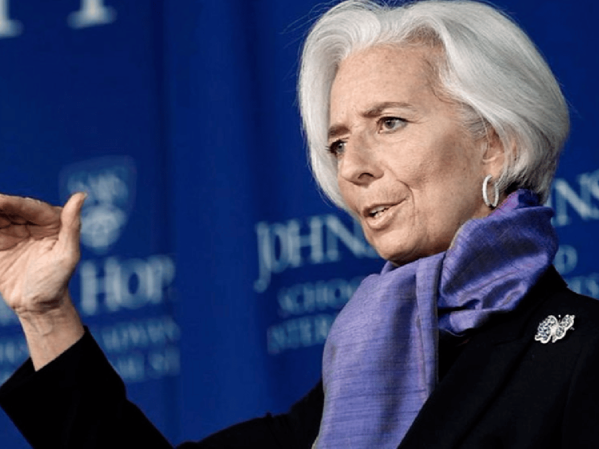 El FMI dijo que revisará el plan económico del Gobierno para "fortalecer a la Argentina"