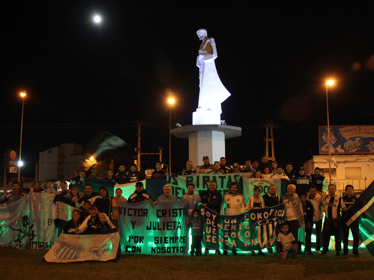 Hinchas de Belgrano y Talleres dieron un fuerte mensaje de fraternidad 