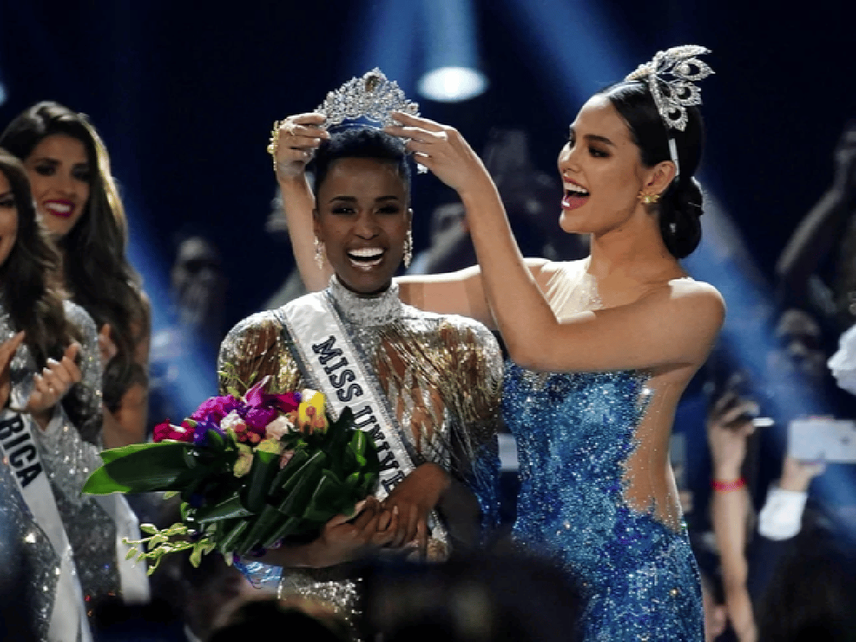 Zozibini Tunzi, de Sudáfrica, se convirtió en la nueva Miss Universo