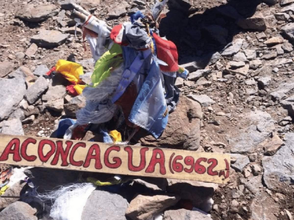 Rescataron a dos andinistas ingleses en el Cerro Aconcagua