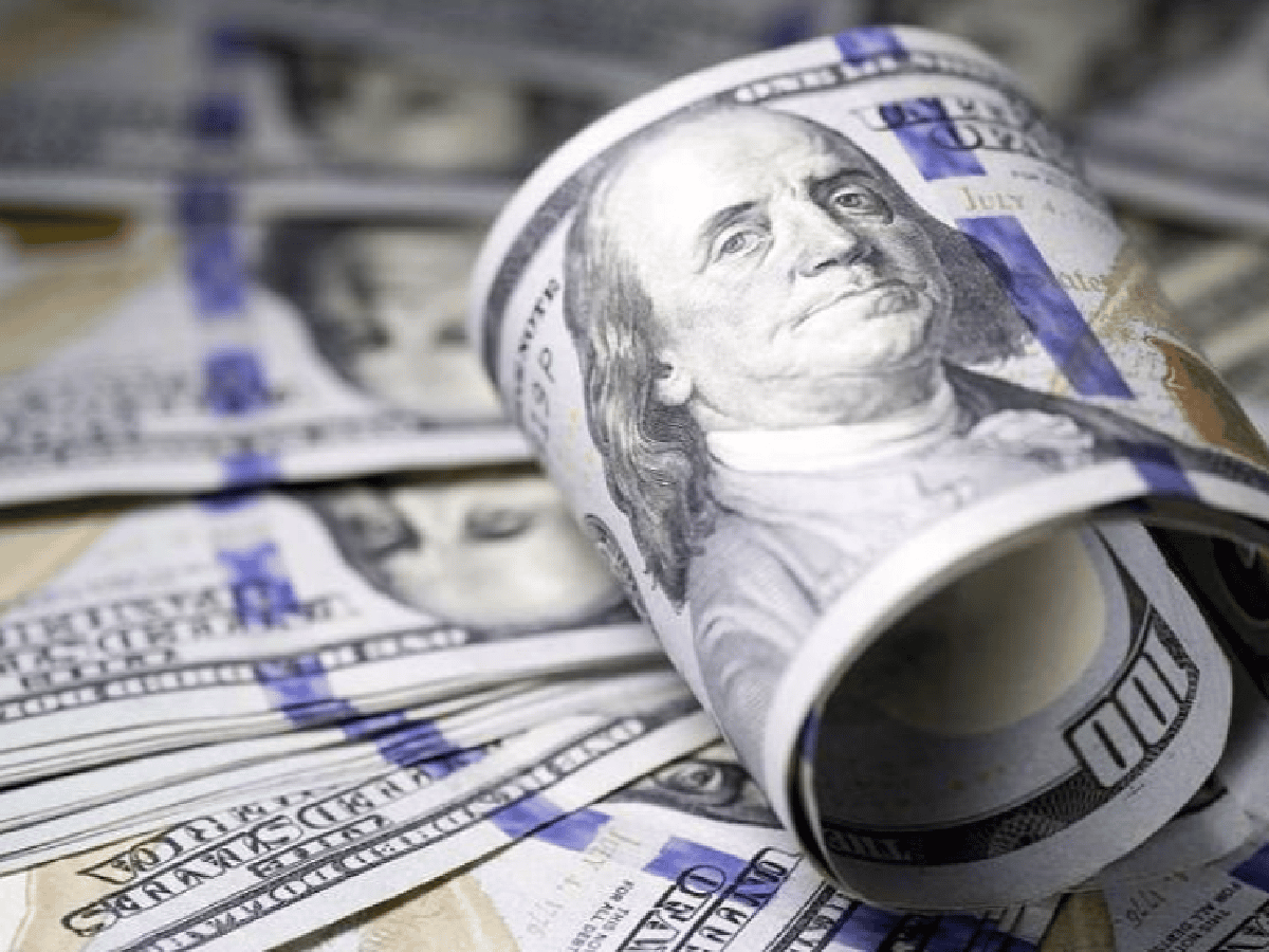 El dólar abre con una suba de 70 centavos y se vende a $41,40 en el Banco Nación