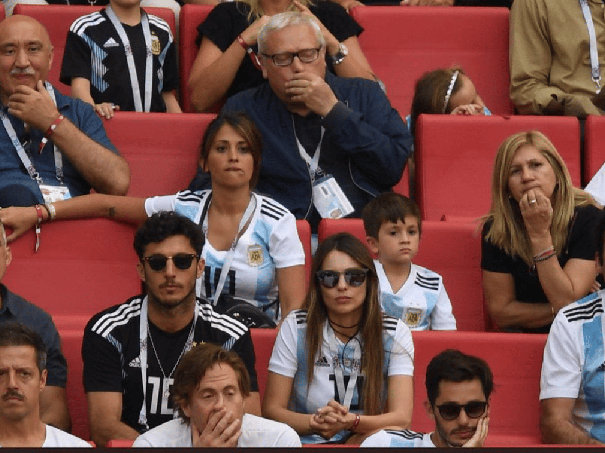 Tristeza y críticas: los tuits de los famosos tras la eliminación del Mundial   