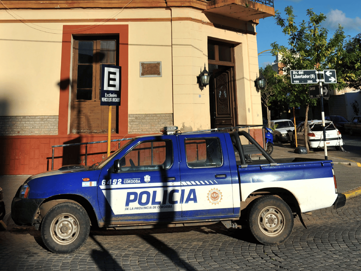 Madrigada agitada para la policía: varios robos y detenidos 