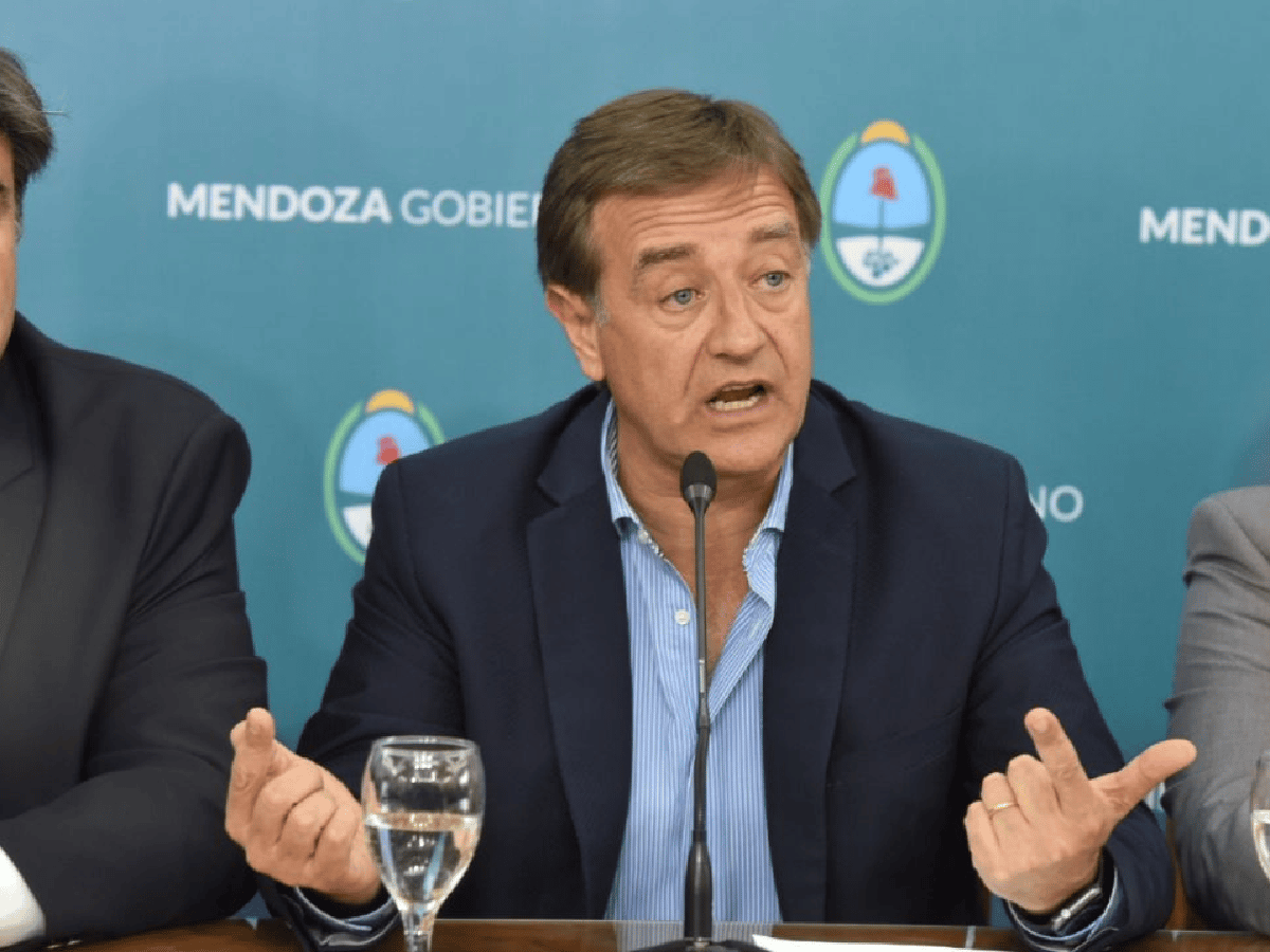 Mendoza anunció una fuerte rebaja de sueldos de sus políticos: cobrarán sólo hasta $50.000 por mes