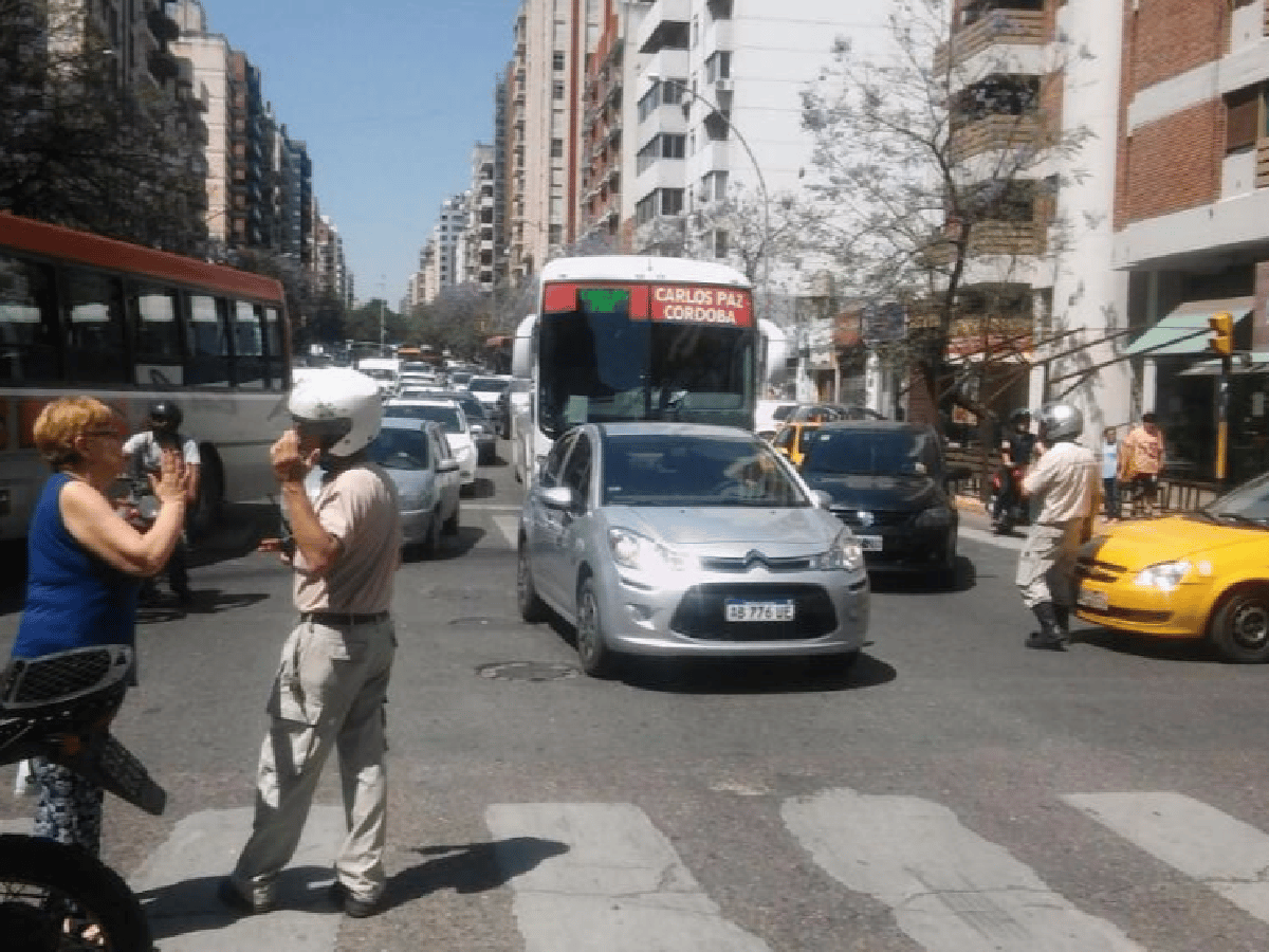 Los taxistas cordobeses rechazan la posible llegada de Uber