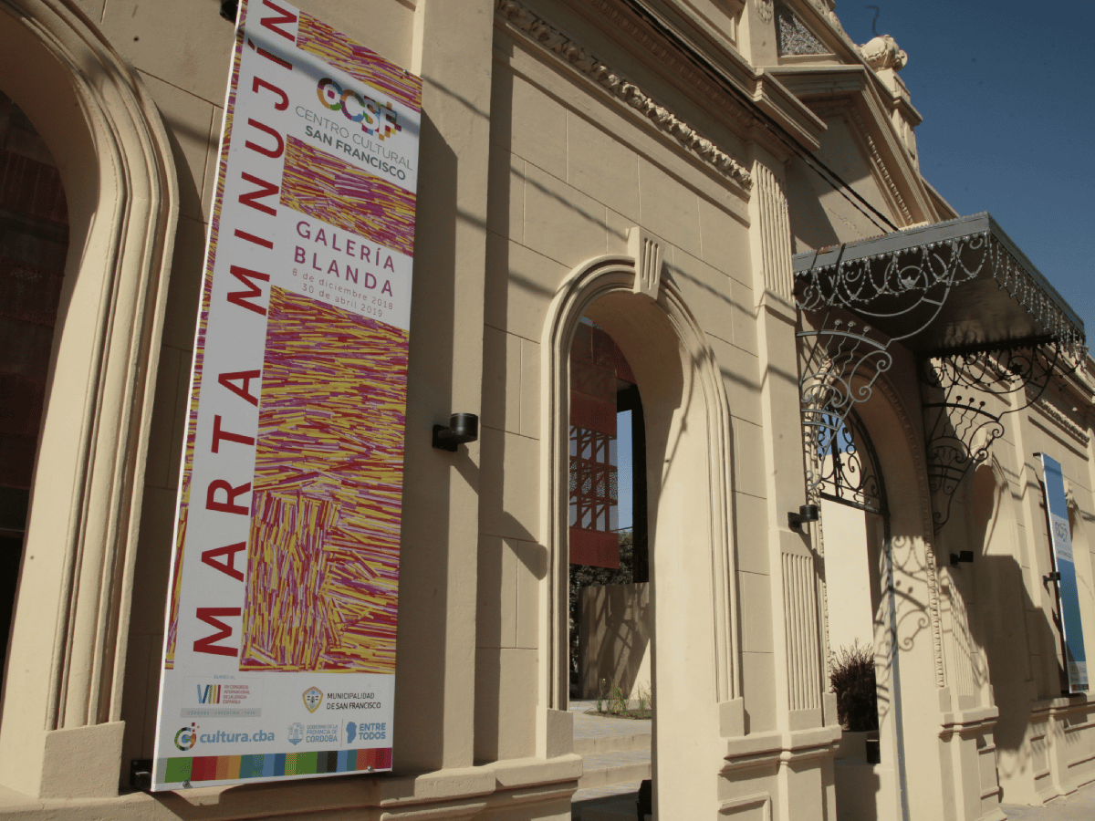 Con “Galería blanda” de Marta Minujín abre el nuevo centro cultural 