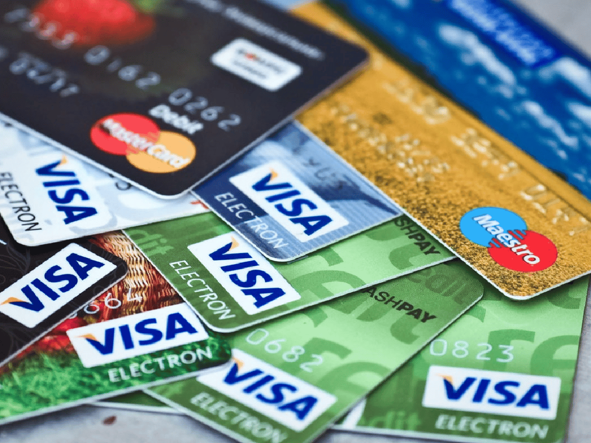 Compras con tarjeta de crédito volvieron a crecer en octubre