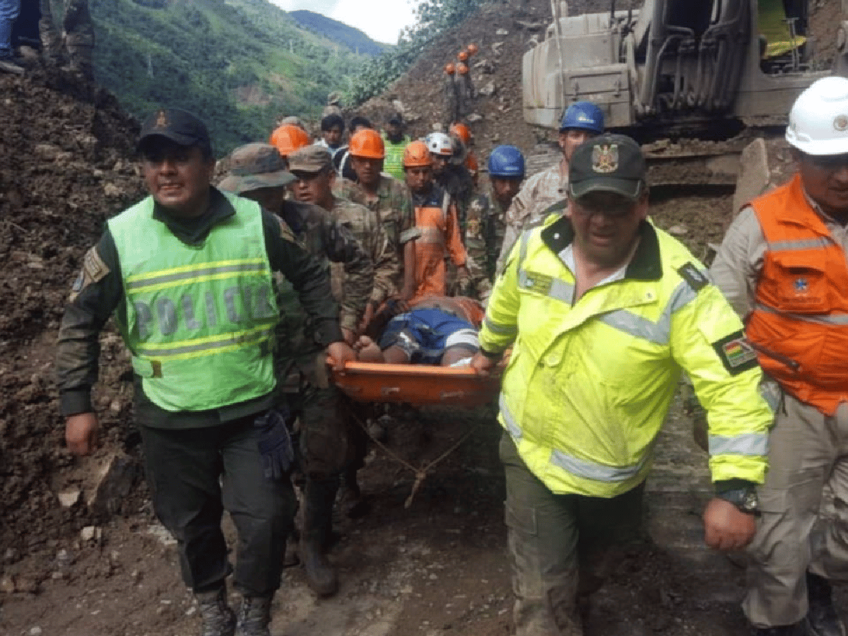 Catorce personas murieron sepultadas por un alud en Bolivia