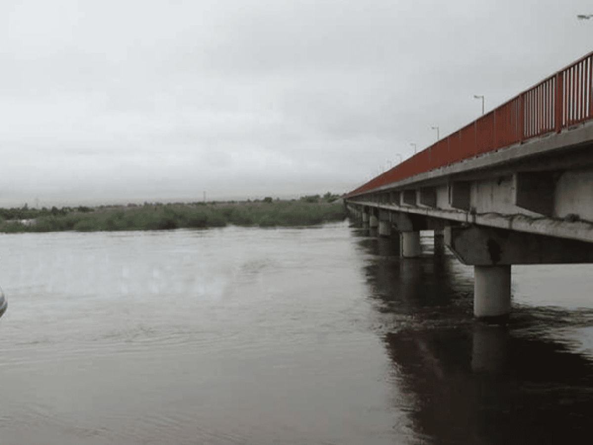 Murieron dos hombres en aguas del río Salado