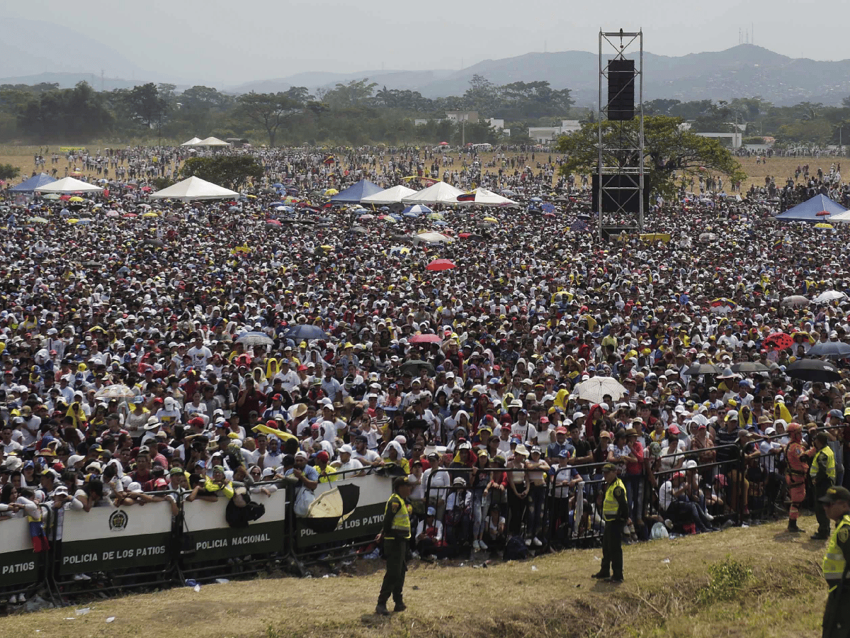 Pulso de poder en Venezuela con dos conciertos antes de esperada ayuda